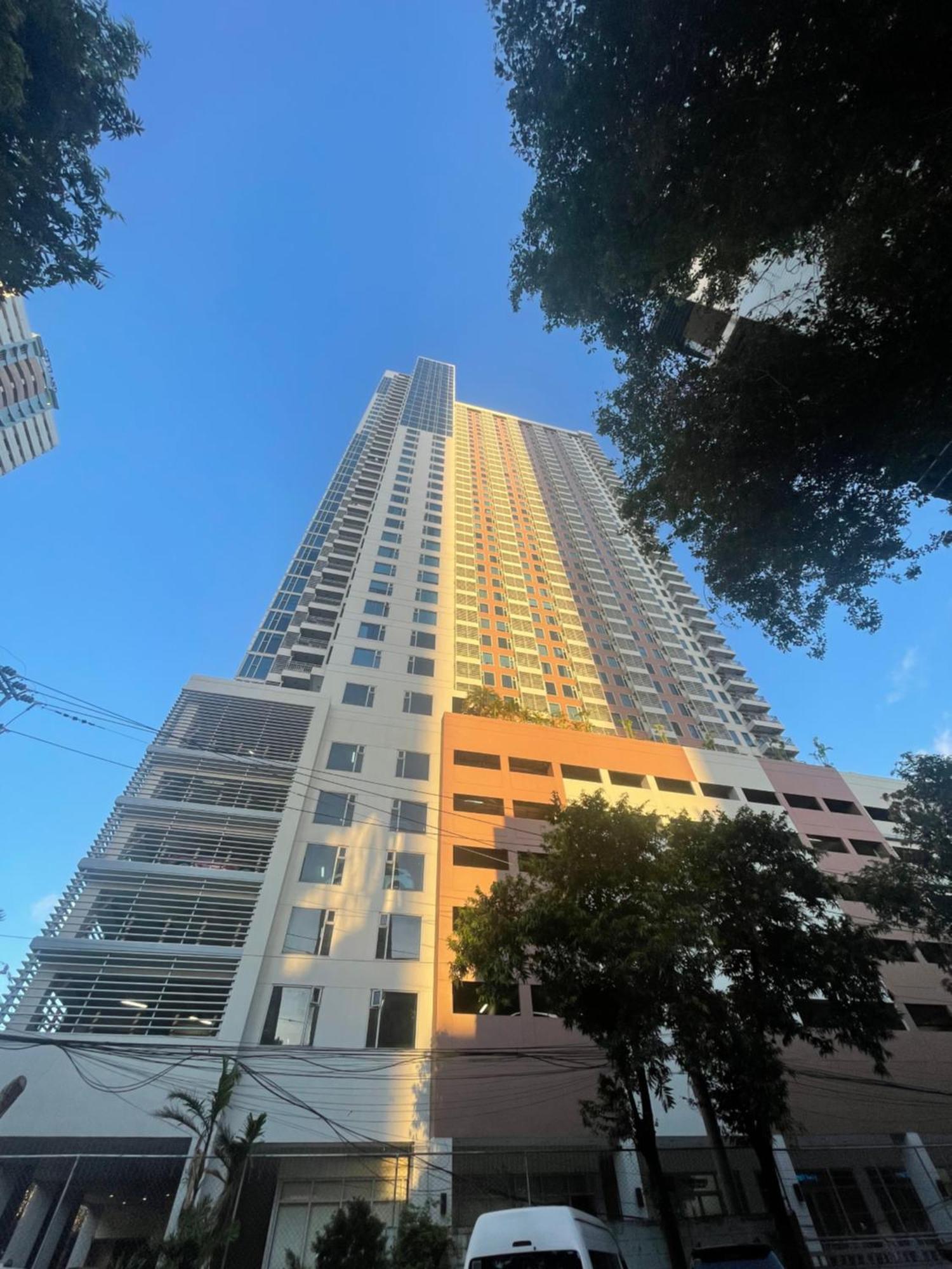 8 Adriatico Staycation Manila Exterior foto