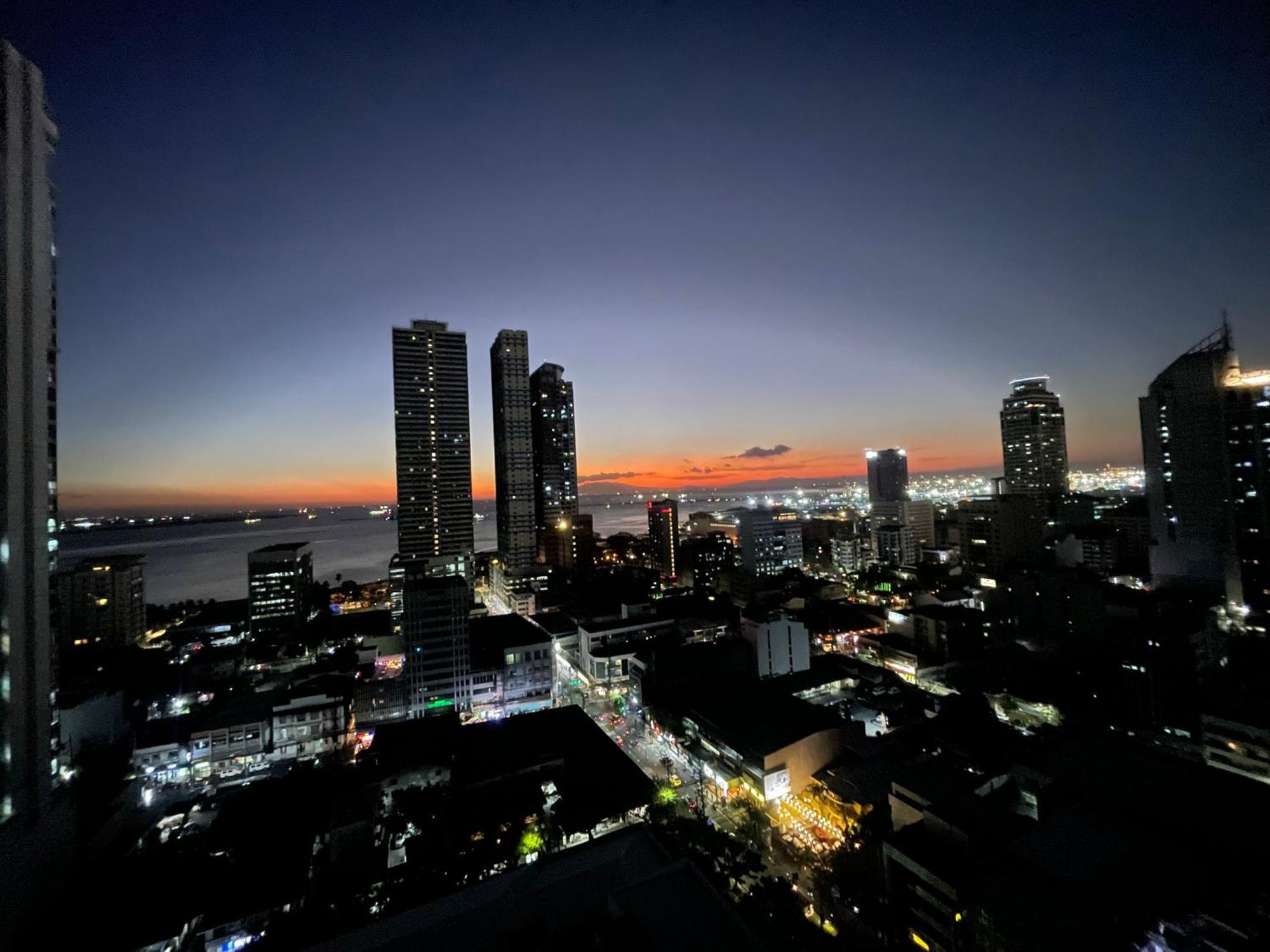 8 Adriatico Staycation Manila Exterior foto
