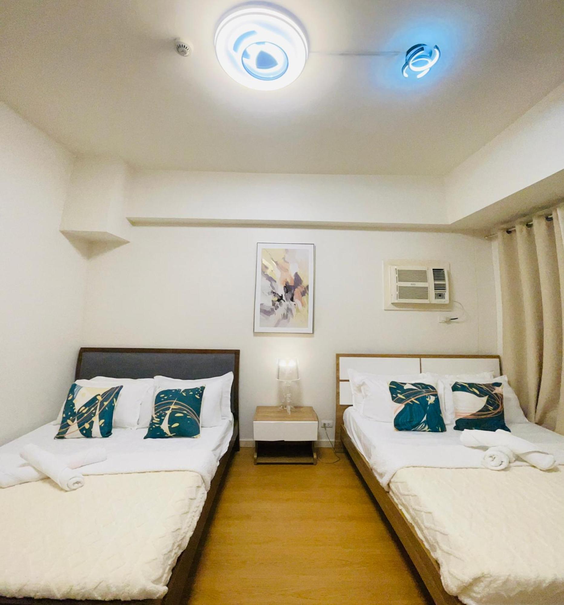 8 Adriatico Staycation Manila Exterior foto
